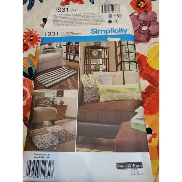 Simplicity Fleece Fringe Rugs Pillows Sewing Pattern 1931 New Uncut Shaggy Rugs - Picture 1 of 4